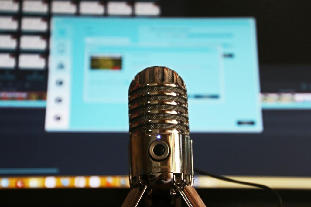 In 2025, connection wins — and podcasts are leading the way. Discover why creators, founders, and freelancers are turning to podcasting to build trust, deepen reach, and grow powerful personal brands through the power of voice.